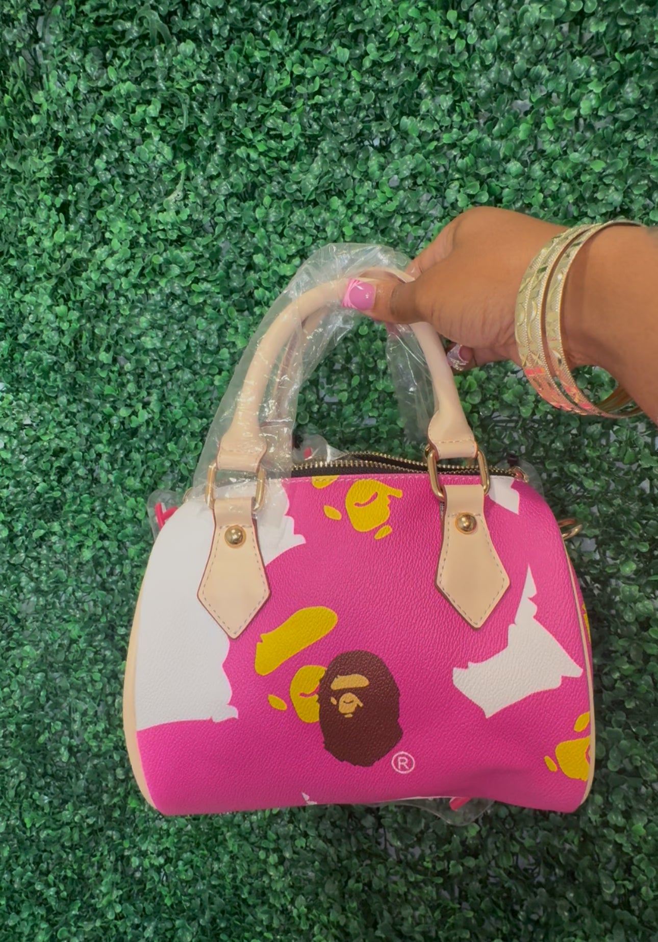 Pink shadow mini