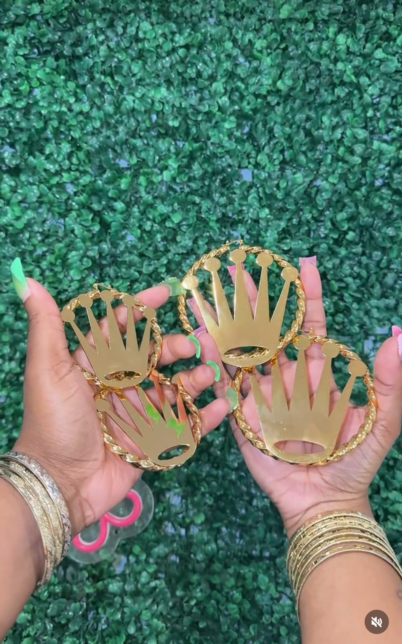 Crown earrings
