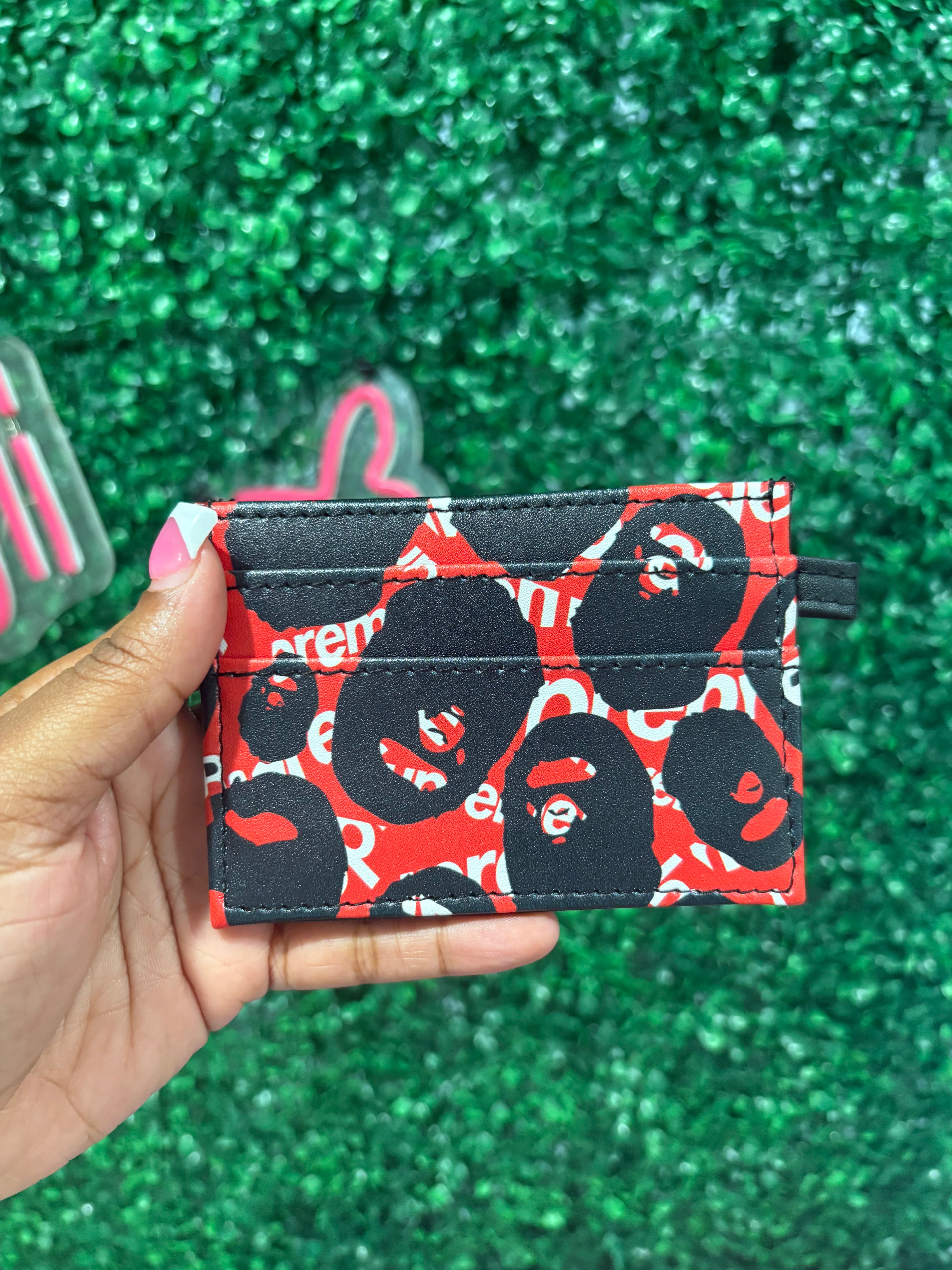Supreme cardholder